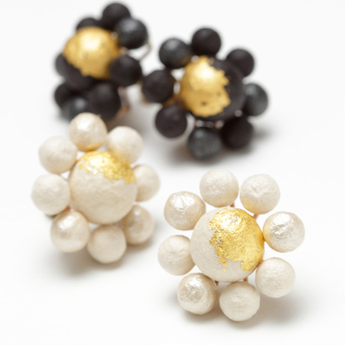 【ARATA】お花のピアス・イヤリング