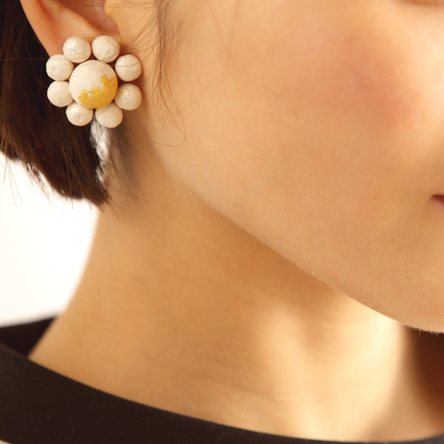 【ARATA】お花のピアス・イヤリング