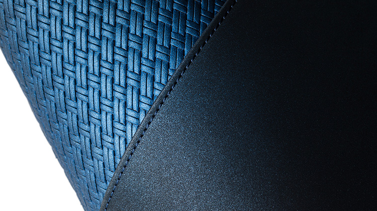 【二宮五郎商店】金銀吹きアジログレイン®レザートート Phantom