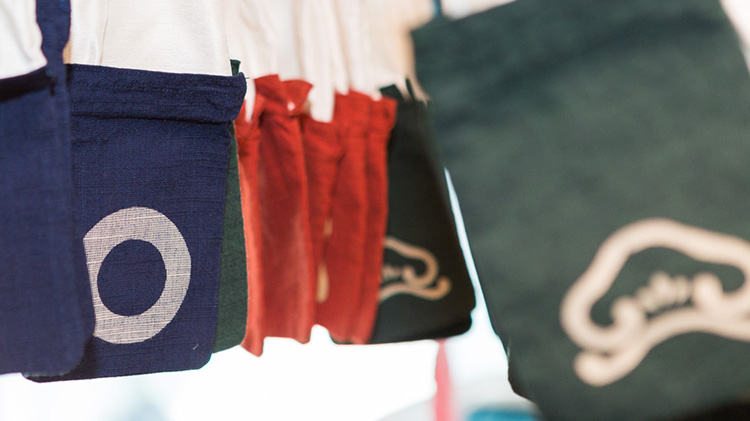 【本品堂】守袋/縁起柄