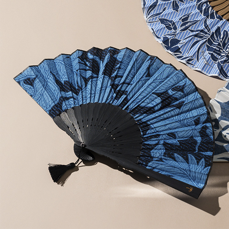 【藤巻百貨店のお年玉】人気商品全部入り！“藤巻ブルー”オールスター５点セット