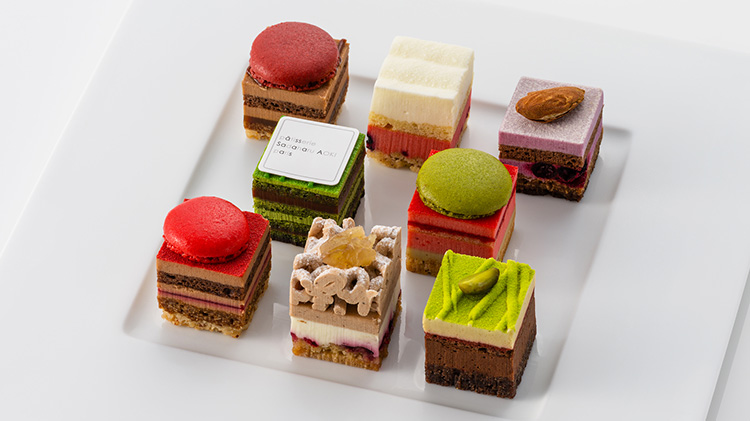 【パティスリー・サダハル・アオキ・パリ】ひと口 アソートケーキ 「デギュスタシオン イヴェール」