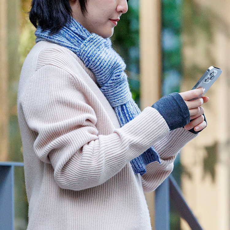 【タナベ刺繍】手刺繍入り リストウォーマー 星座ワッペンモデル