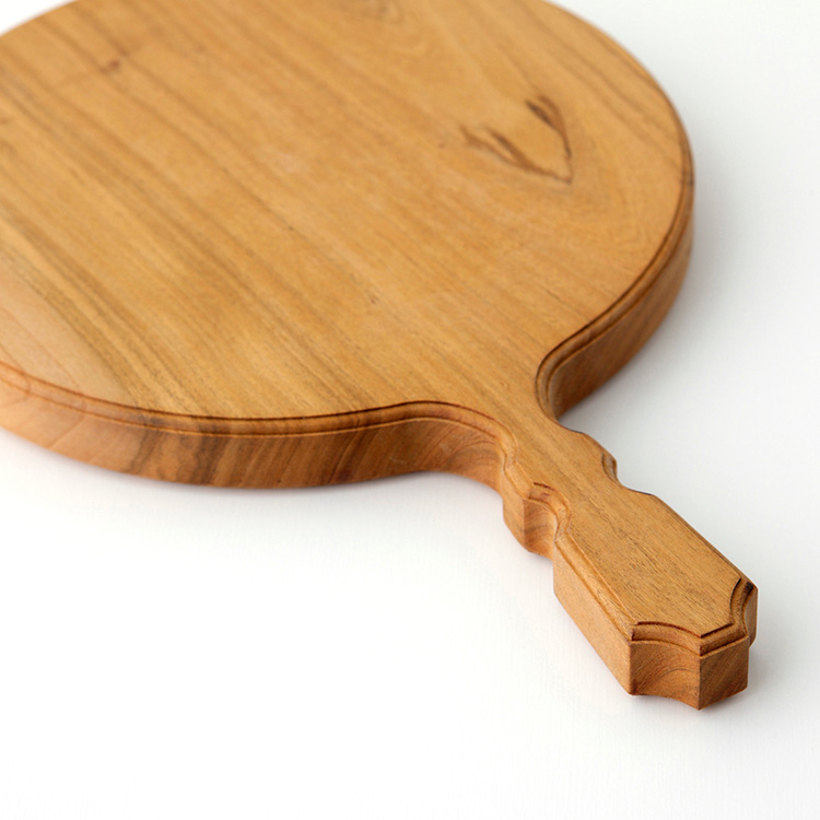 【woodpecker】山桜のカッティングボード