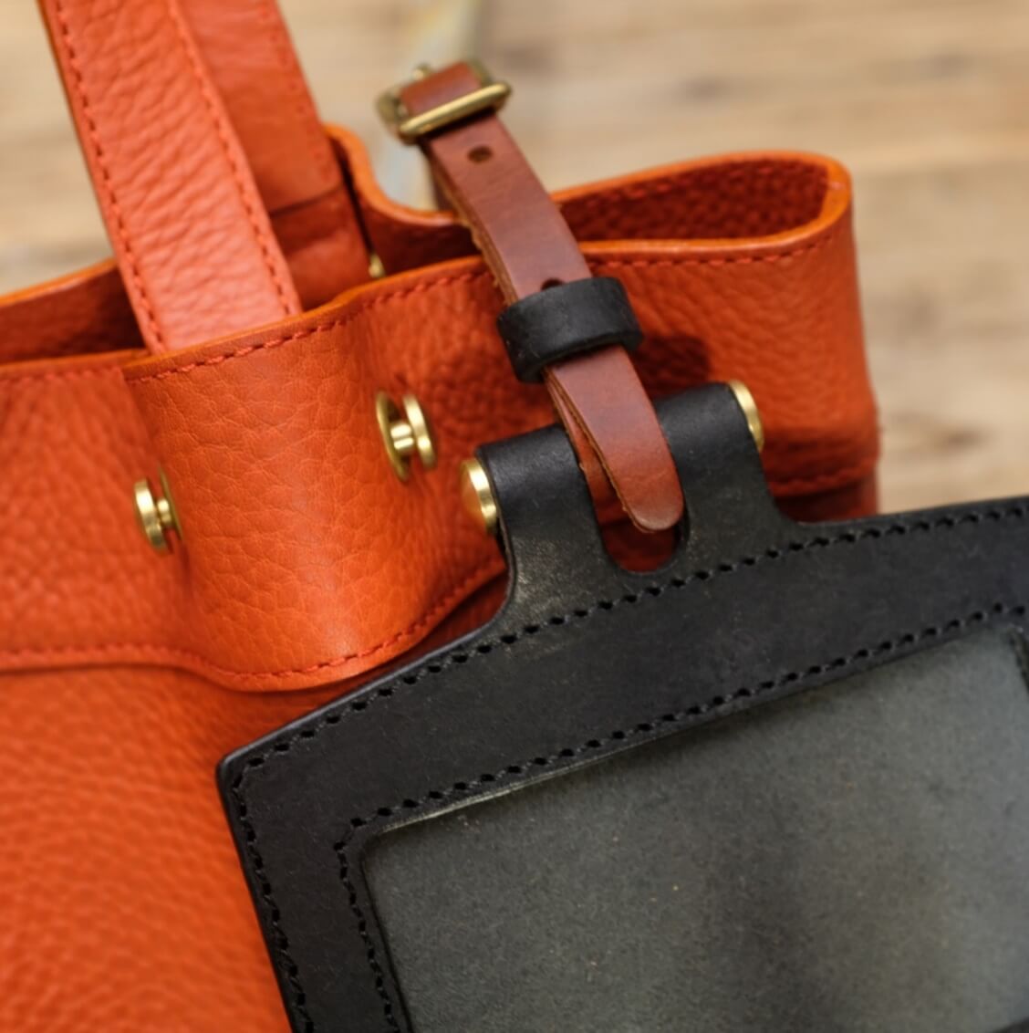 【LITSTA】コンパクトギミック財布「Flexible Wallet」