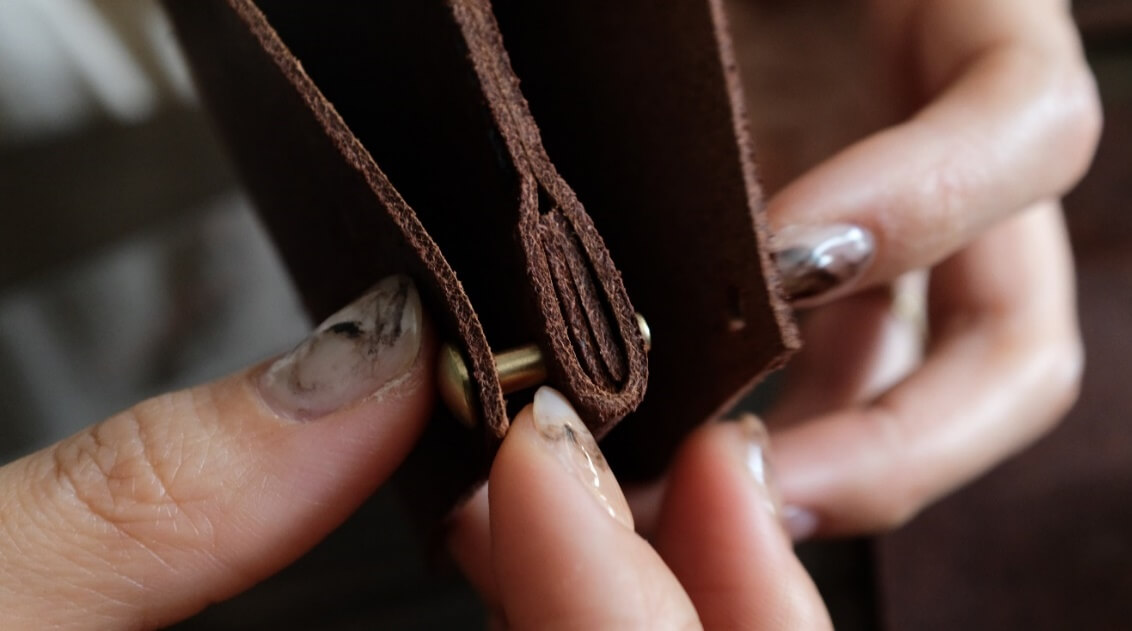 【LITSTA】コンパクトギミック財布「Flexible Wallet」