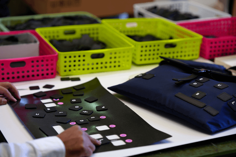 【DOUBLELOOP】ENTERシリーズ PCショルダーバッグ／ポーチバッグ